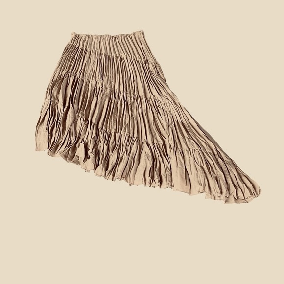 Chico’s Size 1 ( M) Pleated Maxi Skirt Beige Champagne Crinkle Boho Resort Style - Picture 6 of 12